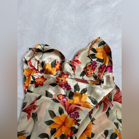 Victorias Secret Vintage Slip On - Picture 5 of 7